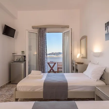 Agnanti View Aparthotel Pachaina