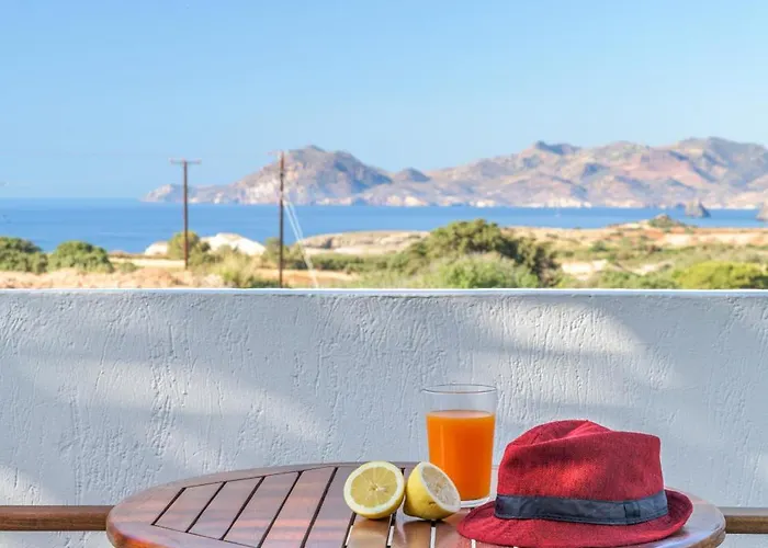 Agnanti View 아파트호텔 Pachaina