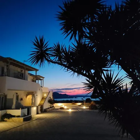 Agnanti Aparthotel 3*