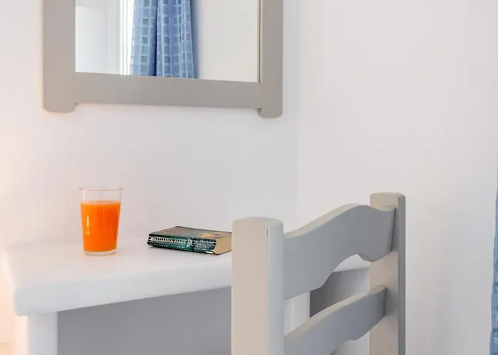 Lägenhetshotell Agnanti View Pachaina